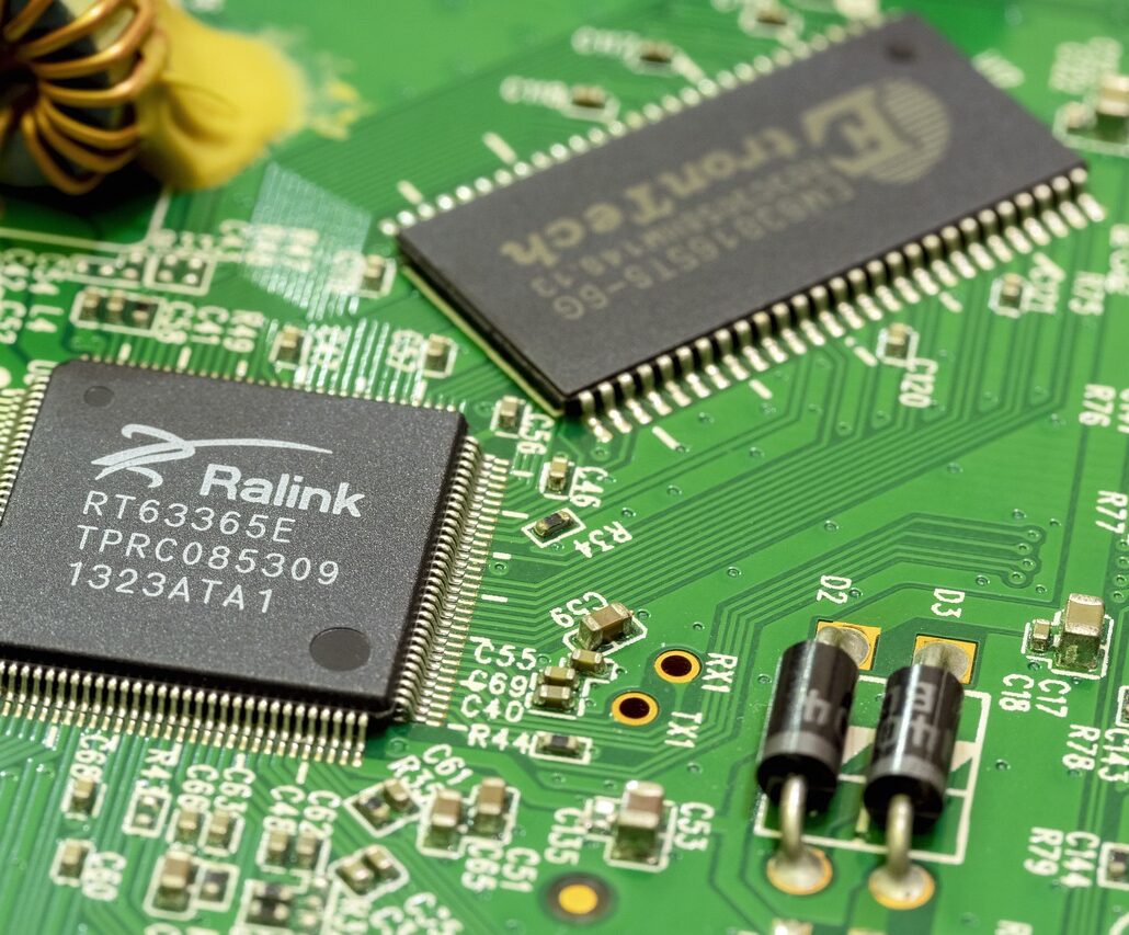 board, electronics, computer-4514990.jpg